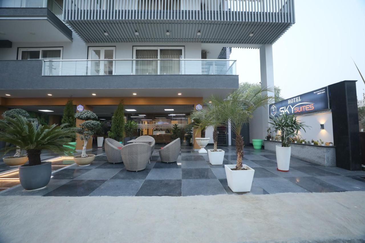 Sky Suites คูร์เคาน์ ภายนอก รูปภาพ