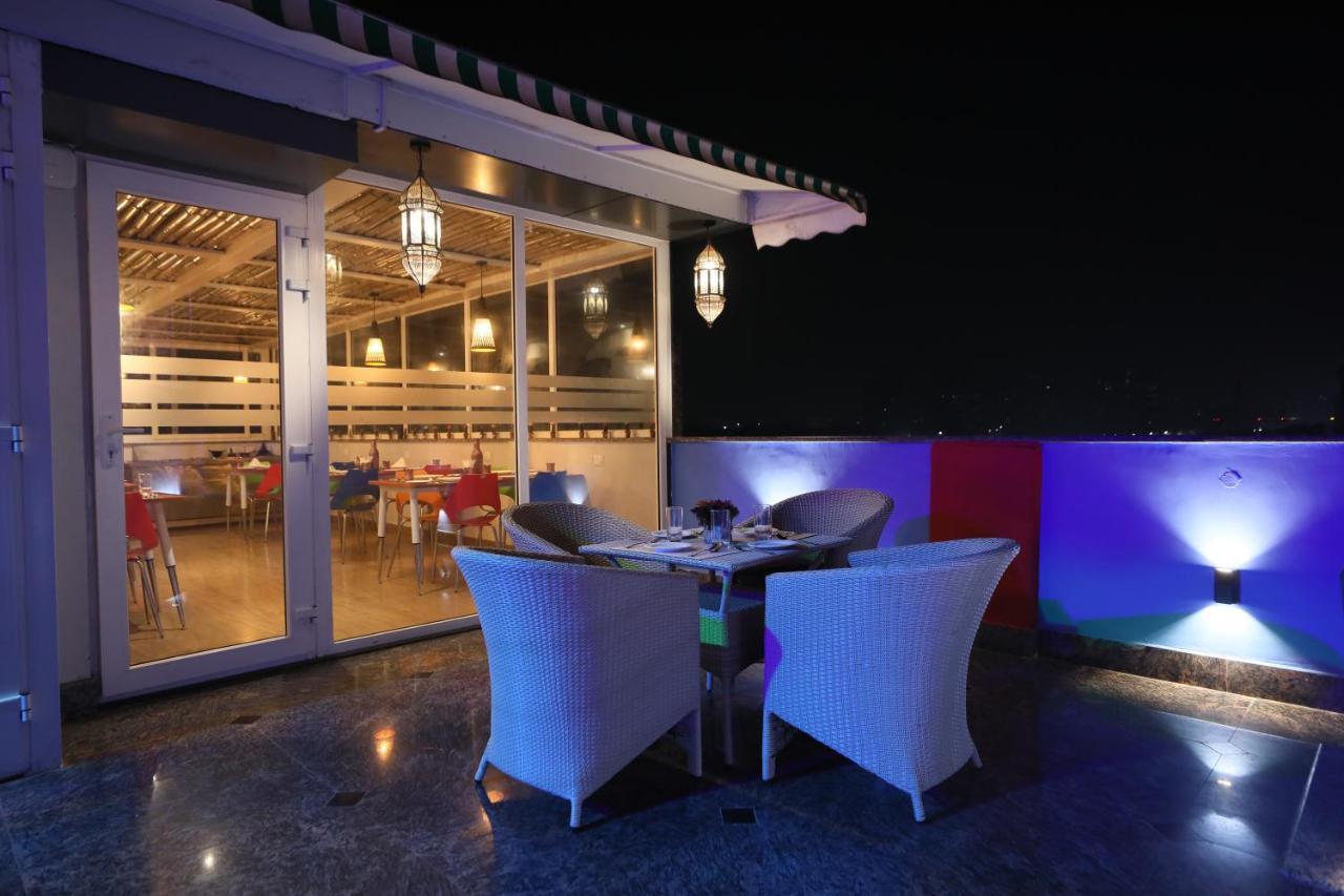 Sky Suites คูร์เคาน์ ภายนอก รูปภาพ