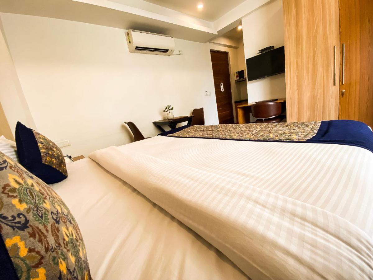 Sky Suites คูร์เคาน์ ภายนอก รูปภาพ