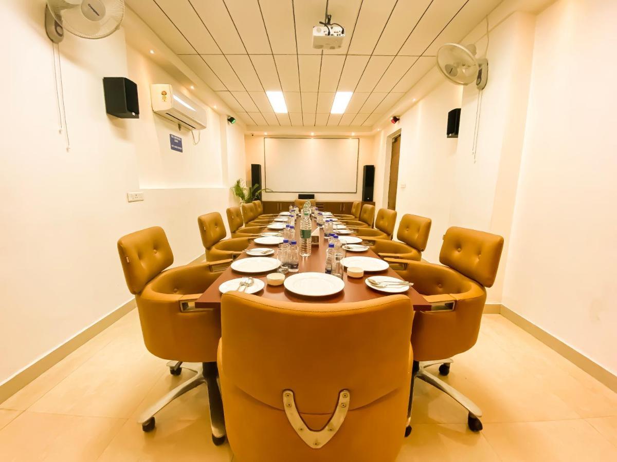 Sky Suites คูร์เคาน์ ภายนอก รูปภาพ