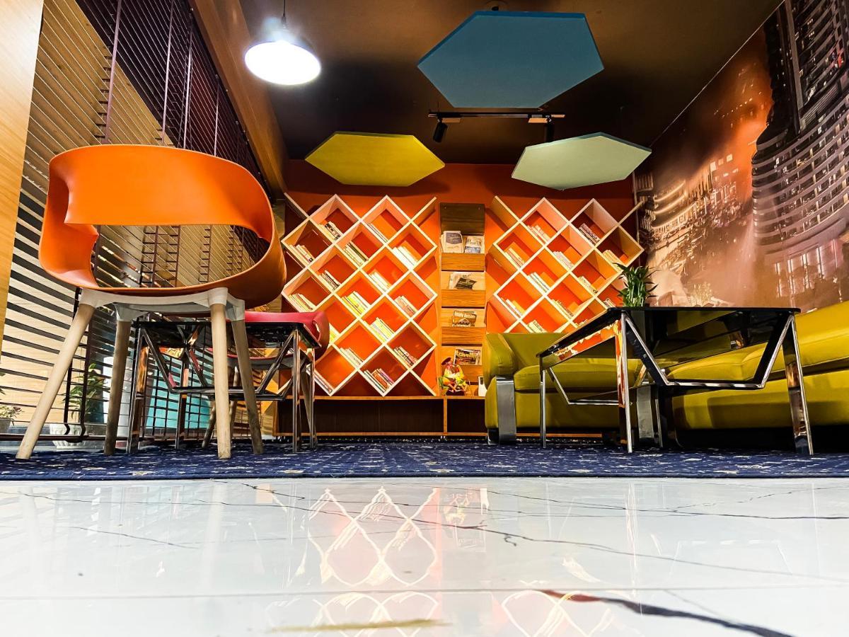 Sky Suites คูร์เคาน์ ภายนอก รูปภาพ